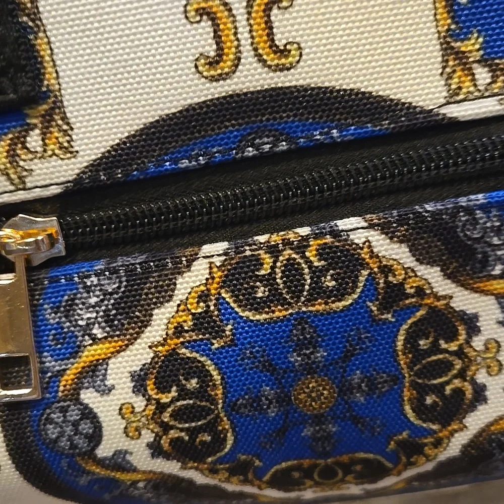 NWT Alice + Olivia Classy Black/Blue Design Print Weekender Bag - Picture 4 of 12
